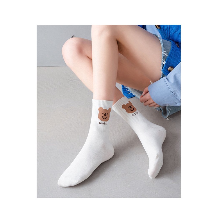 Tất Cổ Cao Màu Trắng Và Nâu Hình Gấu Cute Chất Liệu Cotton Thoáng Mát Free Size Phụ Kiện Hot Trend (1 ĐÔI)