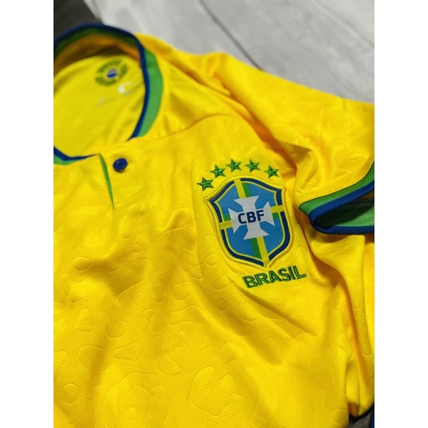 Set bộ quần áo thể thao bóng đá nam nữ vải gai mịn brazil áo  vàng quần xanh 2022 2023