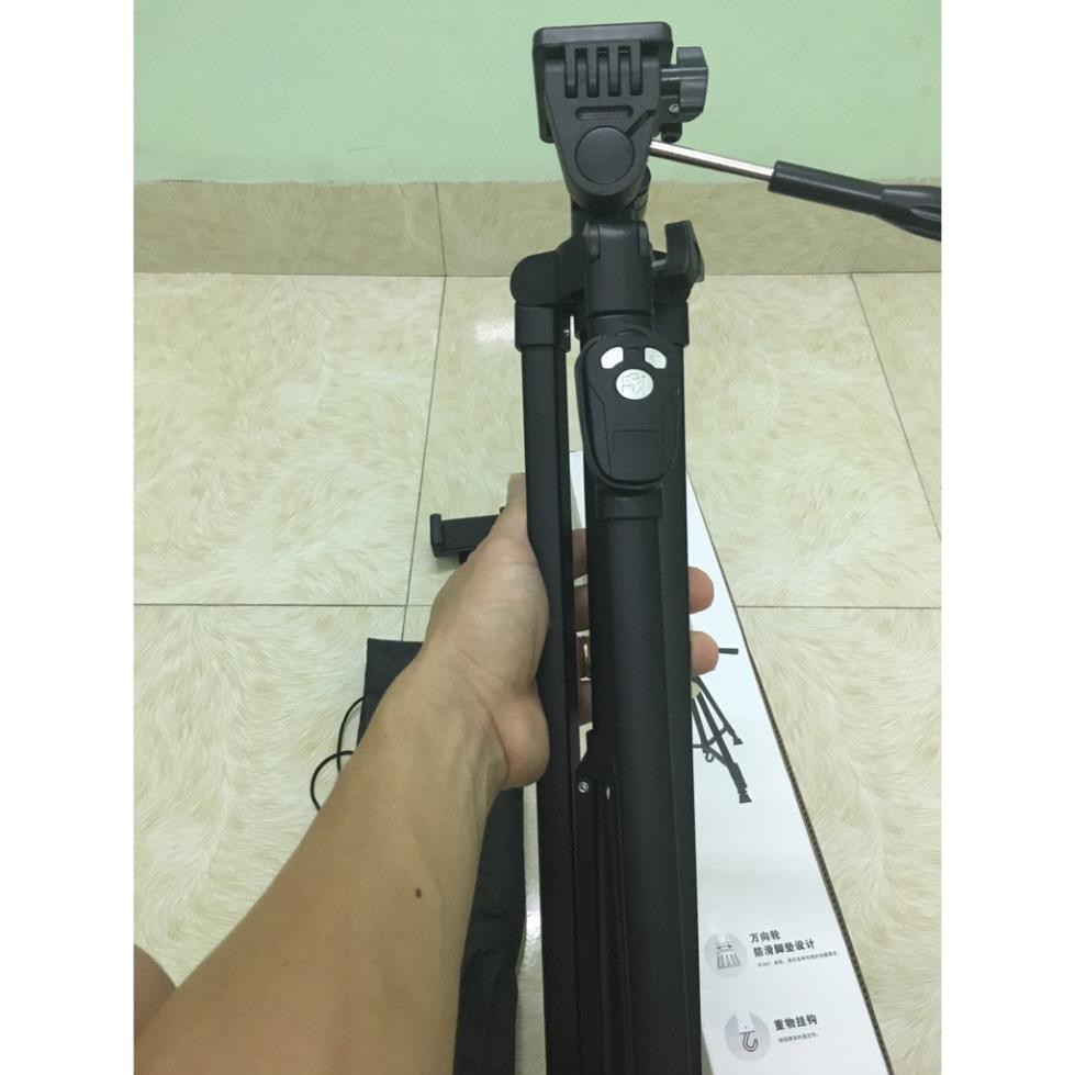 SALE OFF ( Miễn Phí Vận Chuyển ) Tripod 3388 có Remote Chụp ảnh ( mẫu mới 2018 cao 140 cm) MUA NGAY