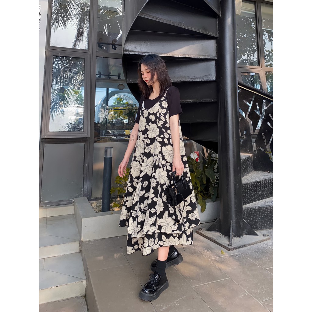 VÁY HAI DÂY ROSE ĐEN HOA BE | BigBuy360 - bigbuy360.vn