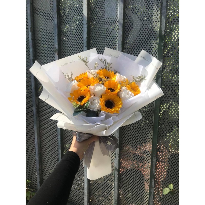 Bó hoa sáp hướng dương mix hoa khô tự nhiên - Tặng thiệp