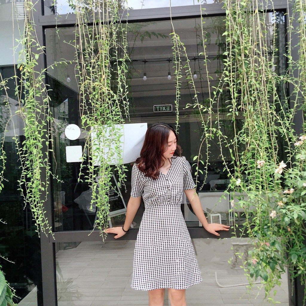 Đầm caro tiểu thư