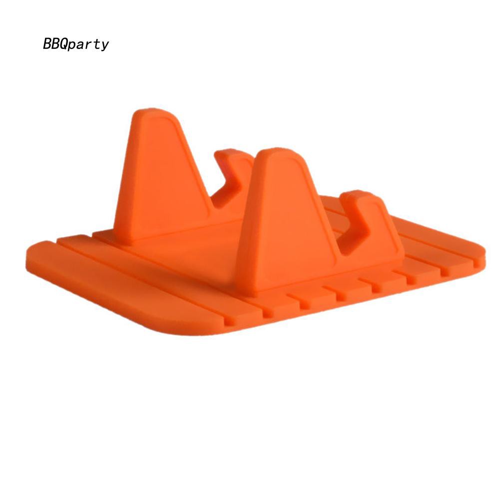 Giá đỡ điện thoại bằng silicon chống trượt góc nghiêng 120 độ kích thước 11cm x 9cm x 4cm tiện dụng cho xe hơi | BigBuy360 - bigbuy360.vn