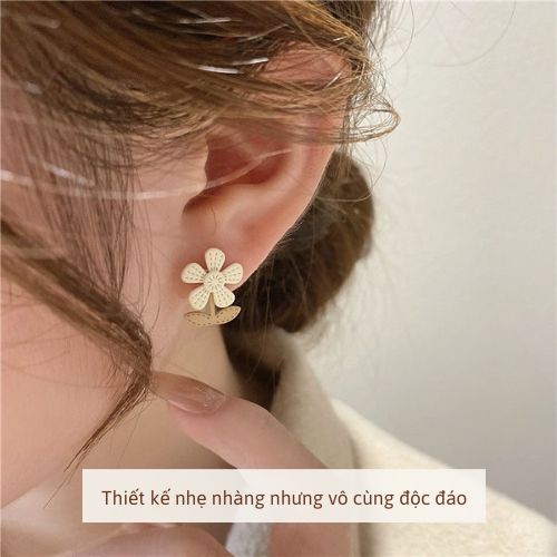 Bông tai đi biển hoa cúc màu sắc, chuôi xỏ bạc 925  Her Accessories H117