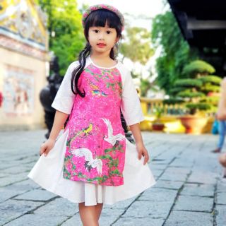 Áo dài cách tân bé gái. Vãi gấm