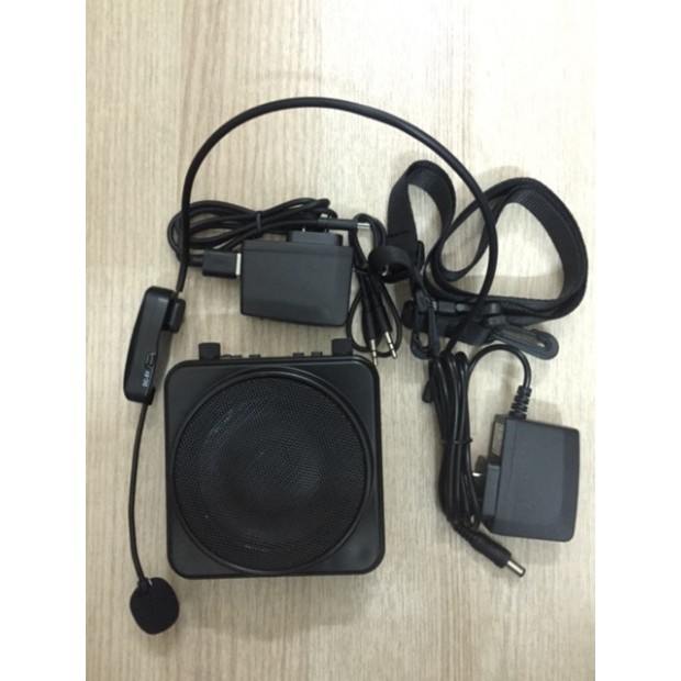 MÁY TRỢ GIẢNG AKER MR2500 MICRO không dây tiếng siêu lớn dùng cho giáo viên, bán hàng mic không lo trùng sóng các máy