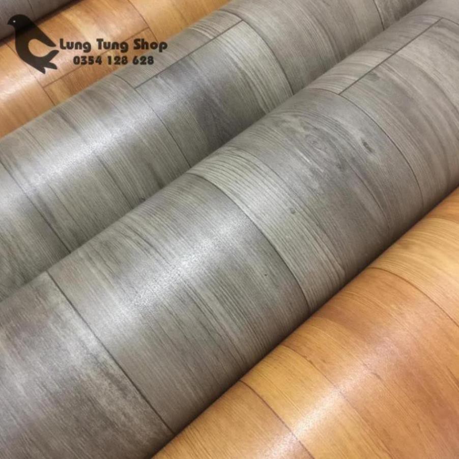 Thảm nhựa simili trải sàn vân gỗ xám - bề mặt nhám hiện rõ vân gỗ như thật