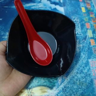5 bát nhựa đen đựng chè, hoa quả dầm