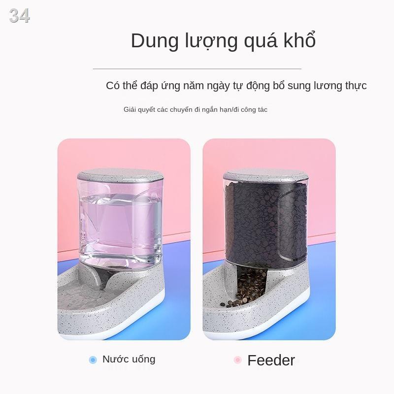 Cho chó ăn thức mèo, máy uống nước và đồ dùng nuôi tự động.UG