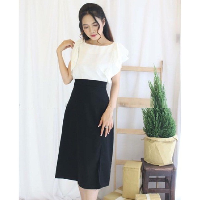 Chân váy đen trơn DÀI xẻ đùi SÂU | BigBuy360 - bigbuy360.vn