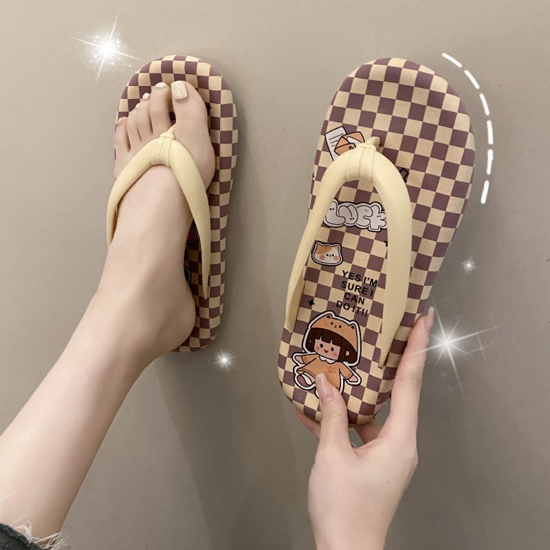 Dép Xỏ Ngón Đế Dày In Họa Tiết Hoạt Hình Dễ Thương Thời Trang Đi Biển Cho Nữ