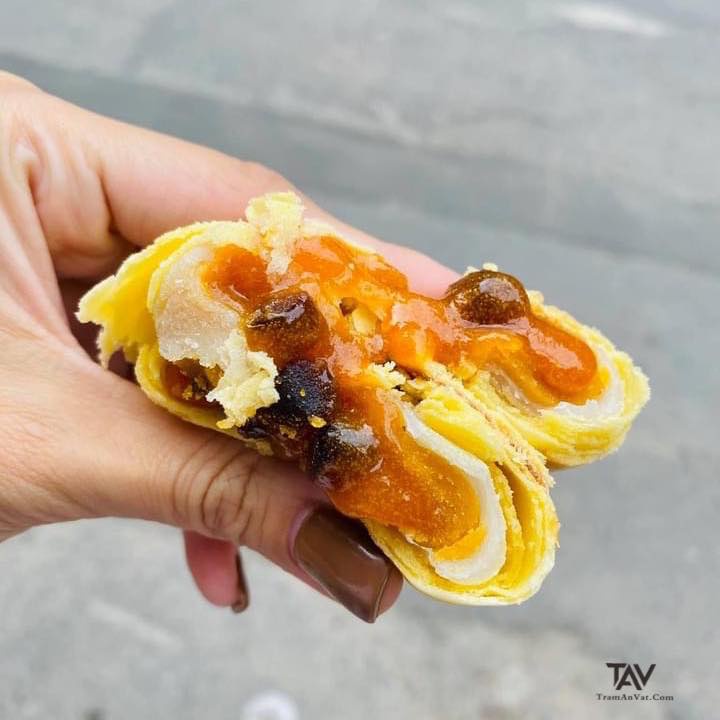 BÁNH NƯỚNG TRỨNG CHẢY
