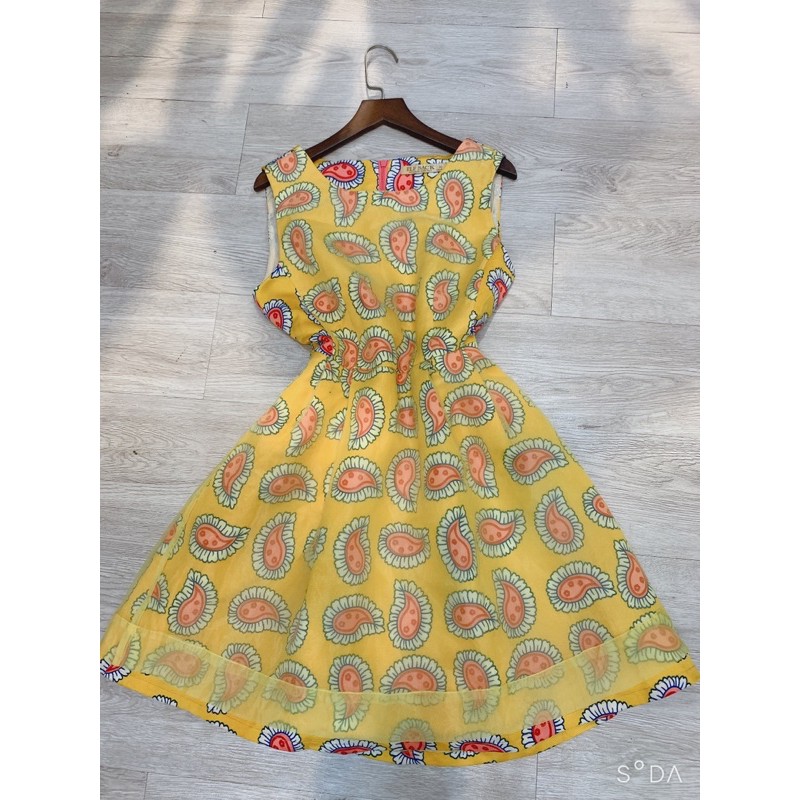 đầm phối lưới chữ A hoạ tiết vintage xinh xắn size SM
