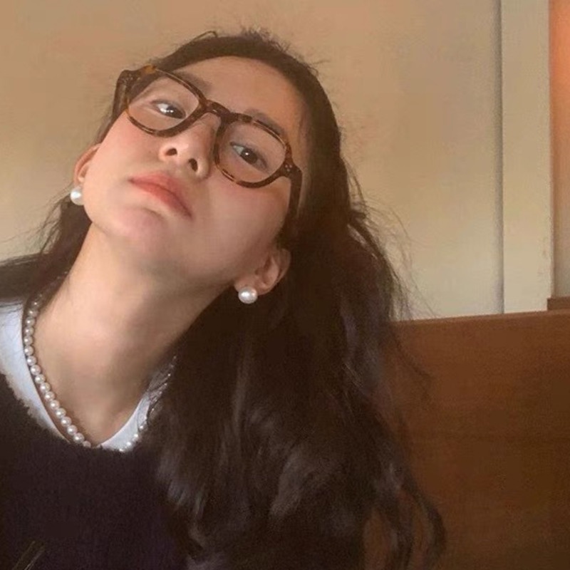 Khuyên Tai Đính Hạt Ngọc Trai