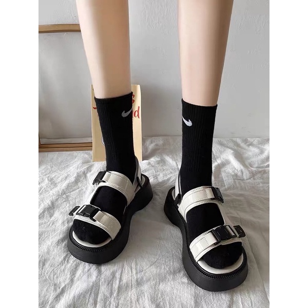 Sandal Đế Cao da bóng cá tính dễ phối đồ phong cách trẻ trung năng động D15