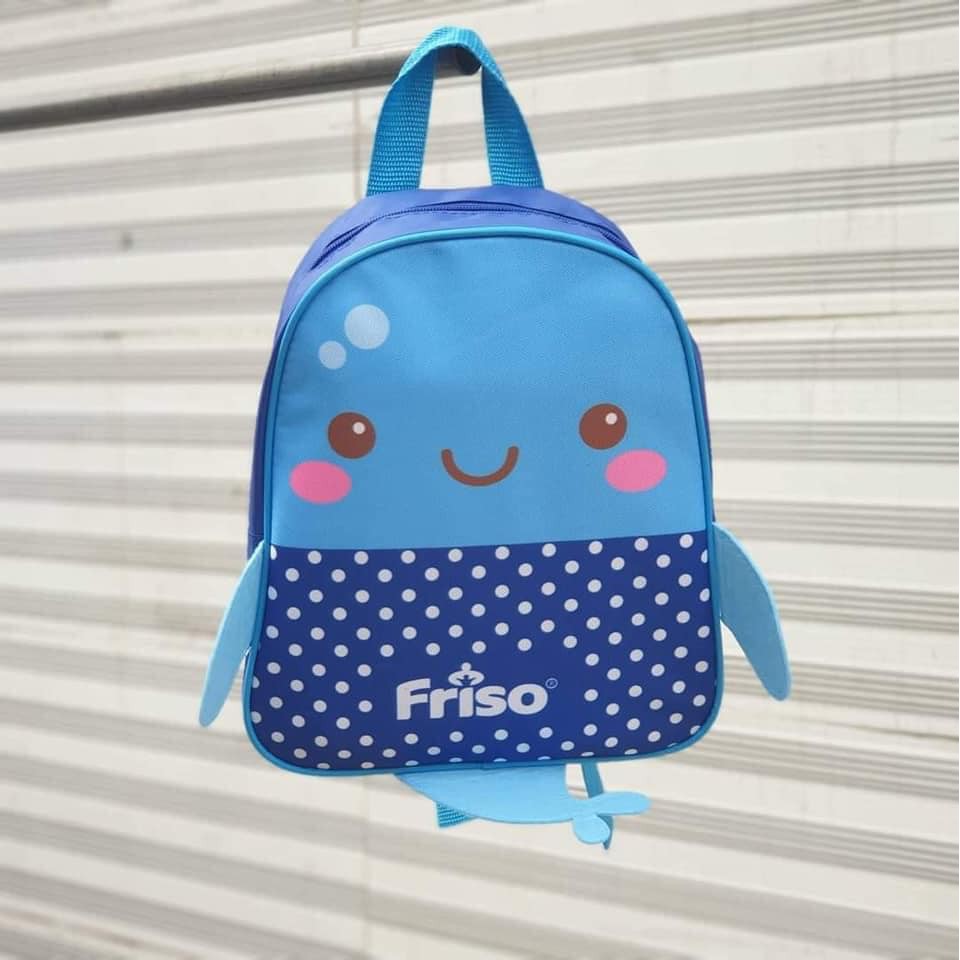 Balo cá voi xanh quà tặng Friso cho bé