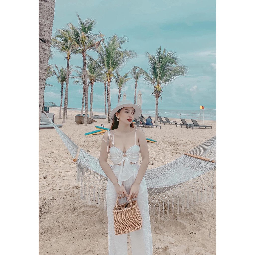 [Mã FAMAYWA giảm 10K đơn 50K] Áo croptop cột nơ khoen ngực siêu sexy - Áo_đi_biển | BigBuy360 - bigbuy360.vn