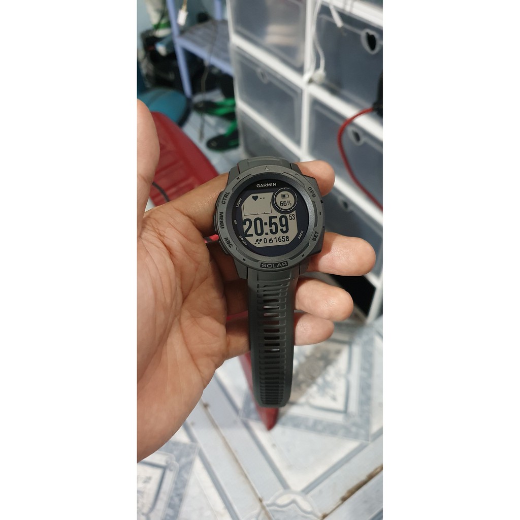 Vòng đeo tay theo dõi sức khỏe Garmin Instinct Solar, GPS Watch, Black, SEA_010-02293 - Chính Hãng