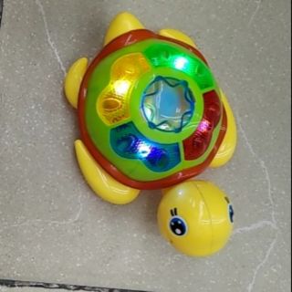 Đồ chơi rùa đẻ trứng chạy pin