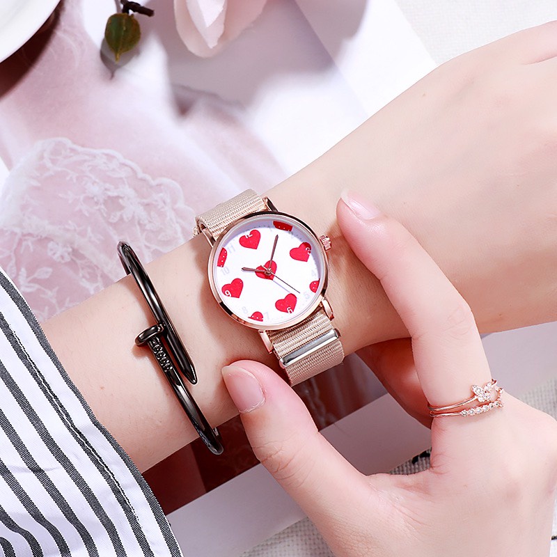 Đồng Hồ Nữ Dây Vải Hazo Mặt Tròn Mưa Tim Thời Trang Phong Cách - Hazo