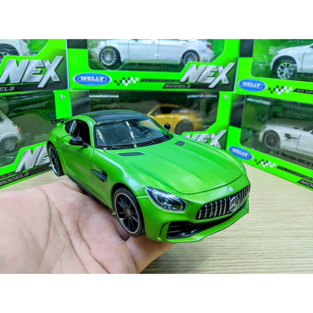Mô hình xe ô tô Mercedes AMG GTR  tỉ lệ 1:24 hãng Welly