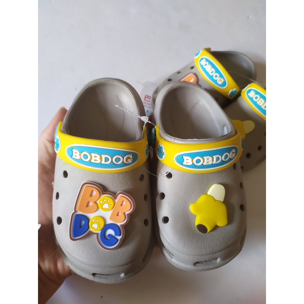 Dép sục Bobdog xám quai vàng cho bé