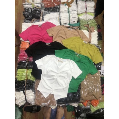 Áo cổ xích rúm ngực vạt xinh