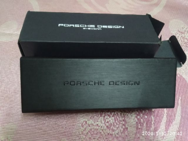 Kính Porsche Design P8000 dành cho quý ông lịch lãm