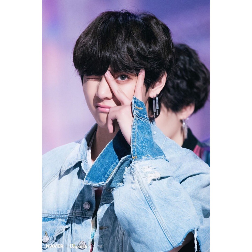 Khuyên tai fakelove jungkook trang sức phụ kiện nữ phong cách Hàn Quốc bông tai Unisex titan không gỉ