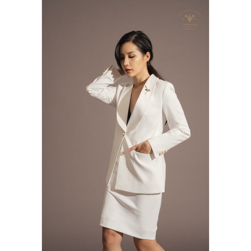 Bộ vest nữ trắng THE SUITS HOUSE - cổ sam 2 khuy