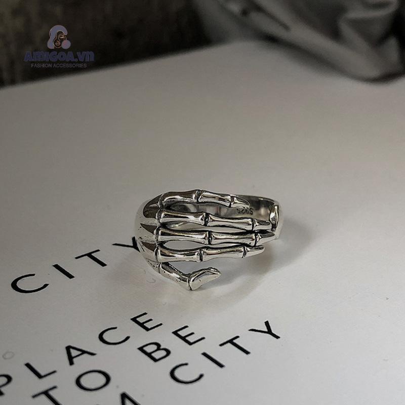 ✨✨Nhẫn hợp kim hình xương bàn tay độc đáo sành điệu