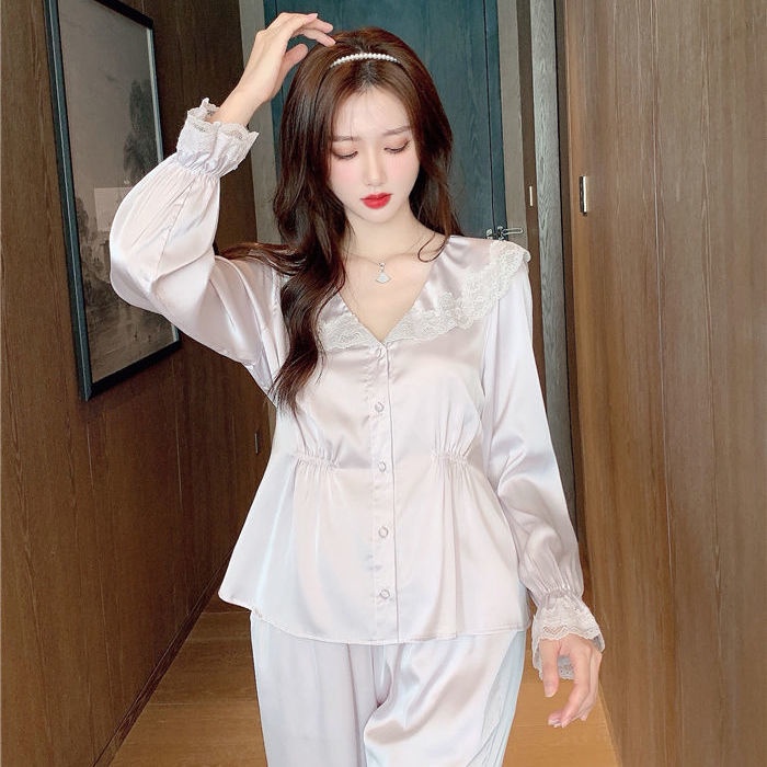 Bộ đồ ngủ phối ren phong cách Pháp ngọt ngào thời trang xuân thu cho nữ 2021