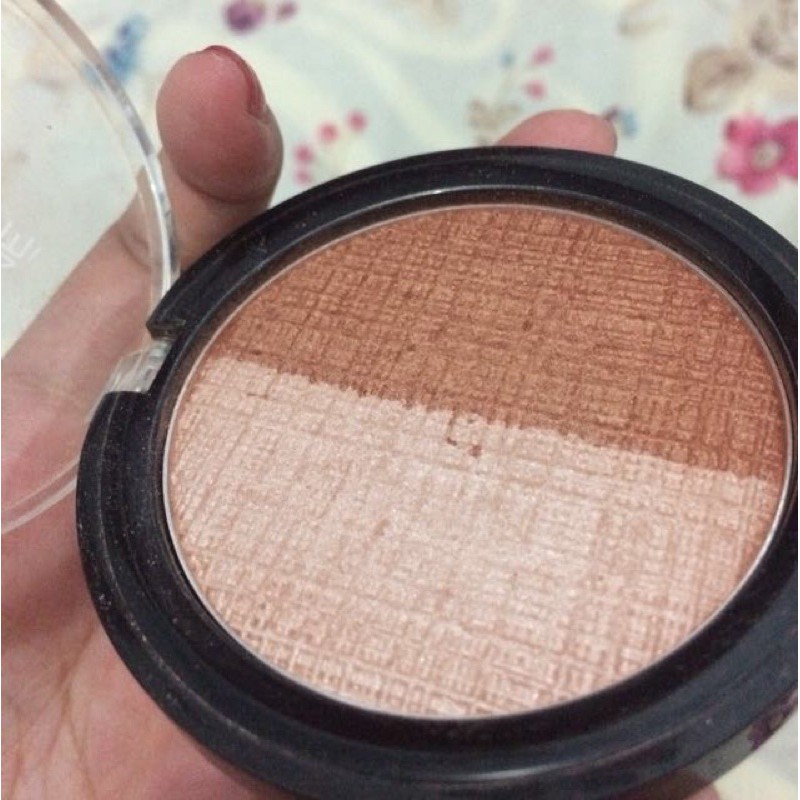 Lakme Đèn Chiếu Sáng Hình Mặt Trăng Độc Đáo | BigBuy360 - bigbuy360.vn