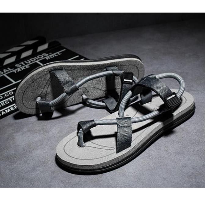 Sandal nam nữ xỏ ngón, quai chéo - Đồ đôi thêm gắn kết yêu thương