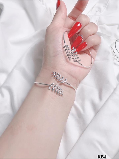 LẮC TAY LÁ SANG CHẢNH CHO NỮ - TRANG SỨC BẠC TA
