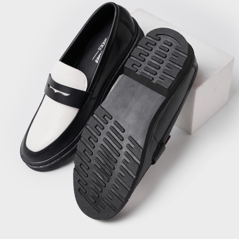 Giày Penny Loafer Black White da nguyên tấm, Giày Sơn Tùng Đế Phíp Siêu Sang Giá Gốc Tận Xưởng