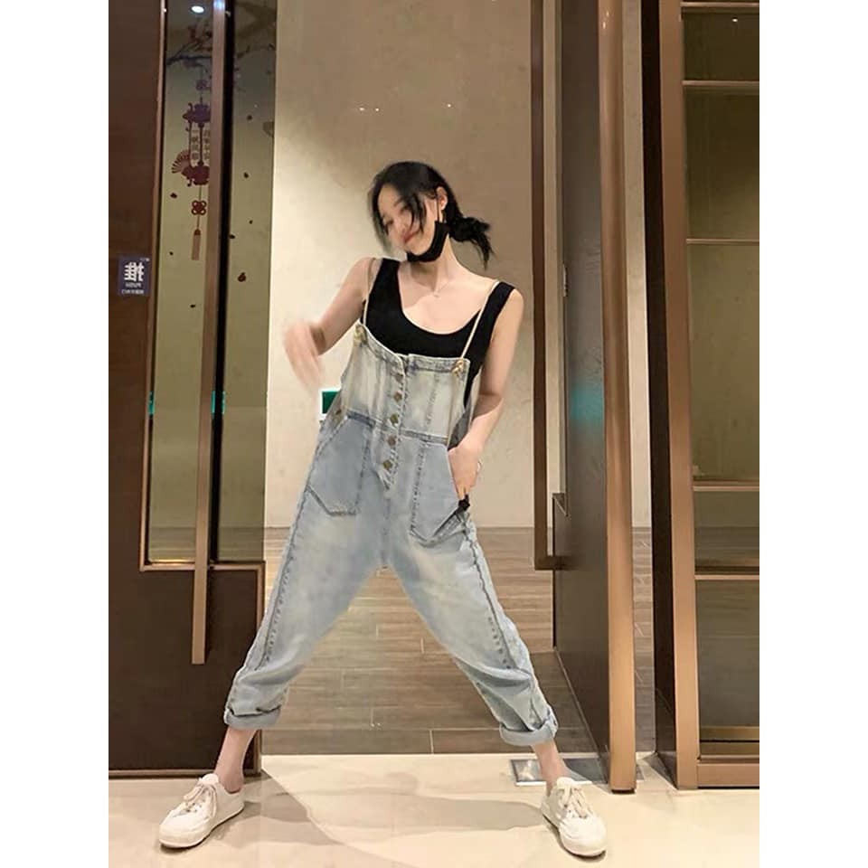 Quần yếm jean phối nút cột dây cách điệu, freesize đơn giản nhưng siêu dễ thương cho nữ, phong cách trẻ trung, năng động | BigBuy360 - bigbuy360.vn
