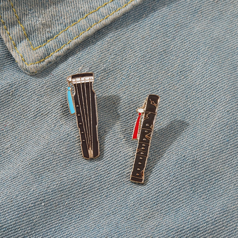 Ghim cài áo hình nhạc cụ Guzheng độc đáo