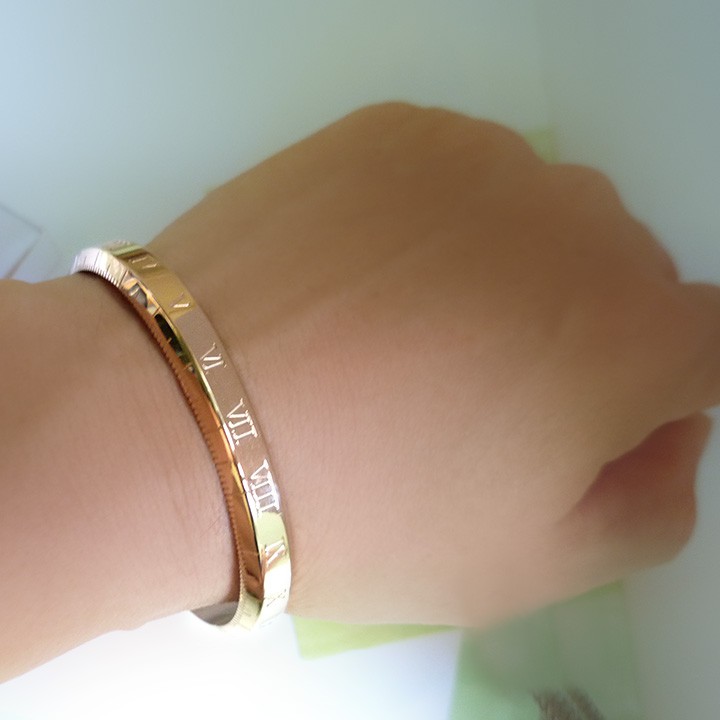 Vòng tay đeo cặp VZ735