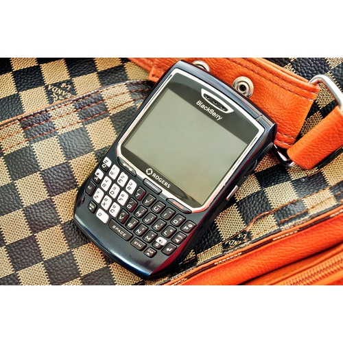 Mặt kính Blackberry 8700 Roger