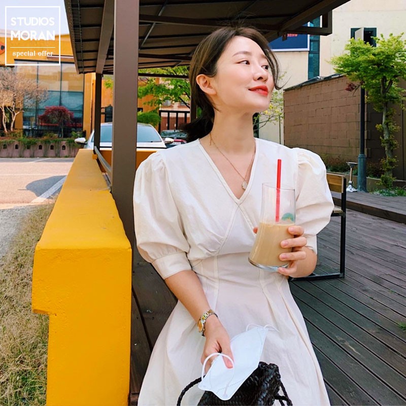 Váy MORAN cổ V tay phồng dập viền thon eo xòe dài vintage kiểu Pháp sang trọng thanh lịch