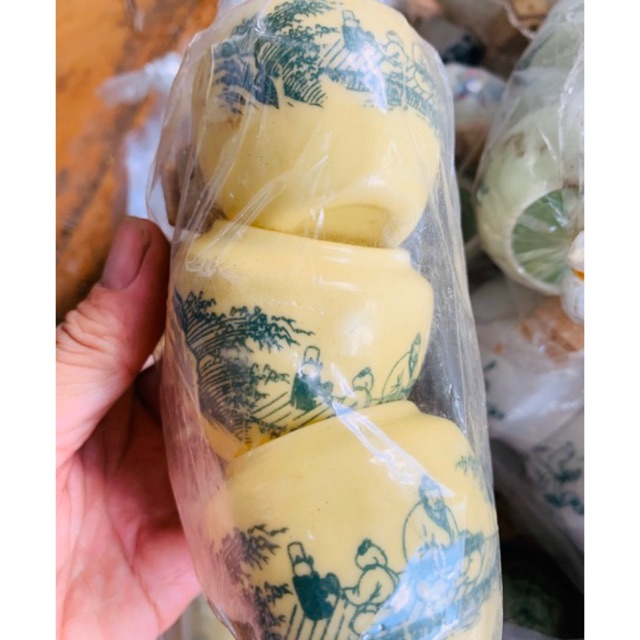 Cóng sứ đựng thức ăn chim chào mào