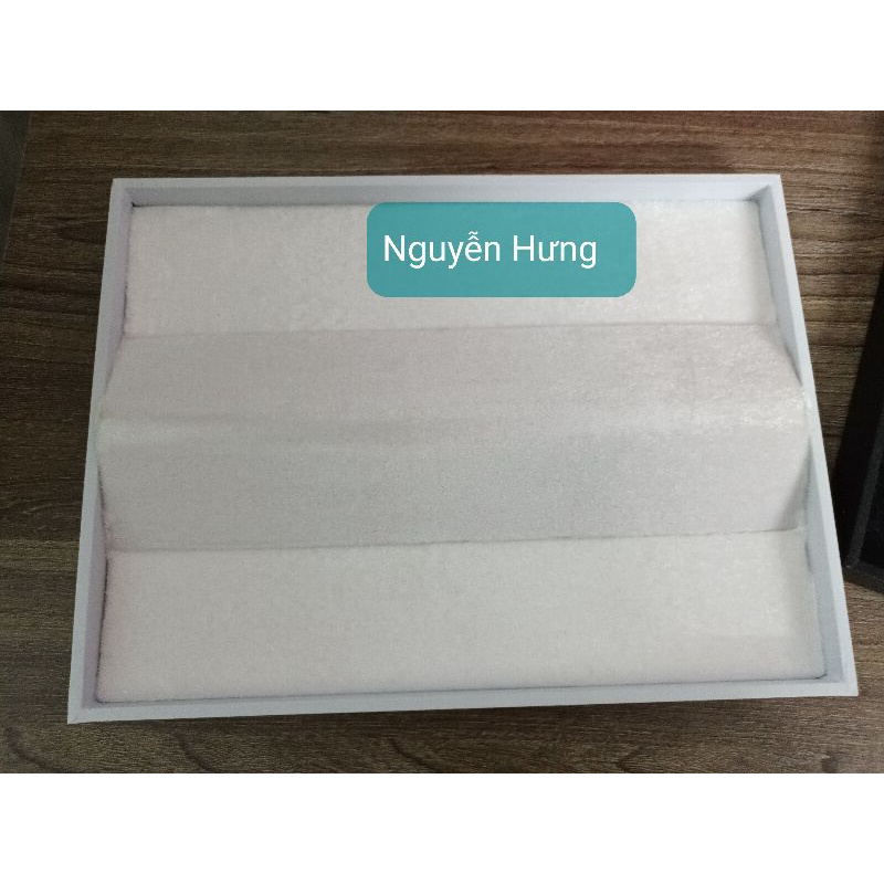 Khay trưng lắc bằng nhung