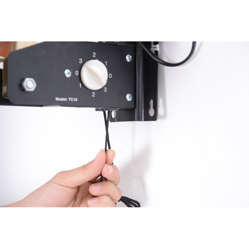 QUẠT 3 TỐC ĐỘ SENKO TC16 SỬ DỤNG TREO TƯỜNG CÓ 2 DÂY ĐIỀU KHIỂN - CÔNG SUẤT 47W