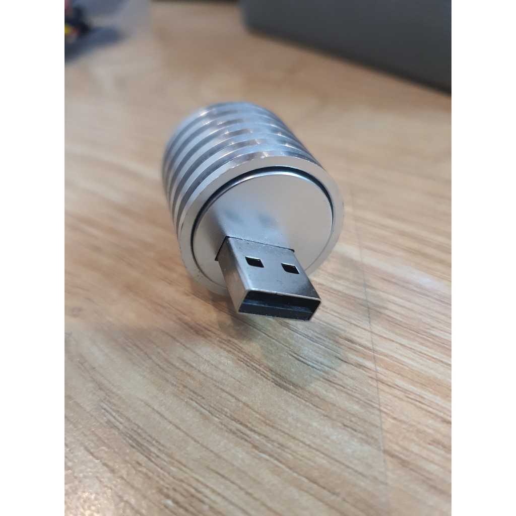Đèn pin USB 5V