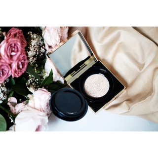 Phấn nước Yves Saint Laurent TOUCHE ÉCLAT CUSHION FOUNDATION bị