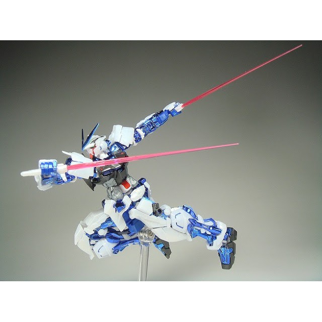 Mô hình lắp ráp RG 1/144 Gundam Astray Blue Plating Ver Bandai