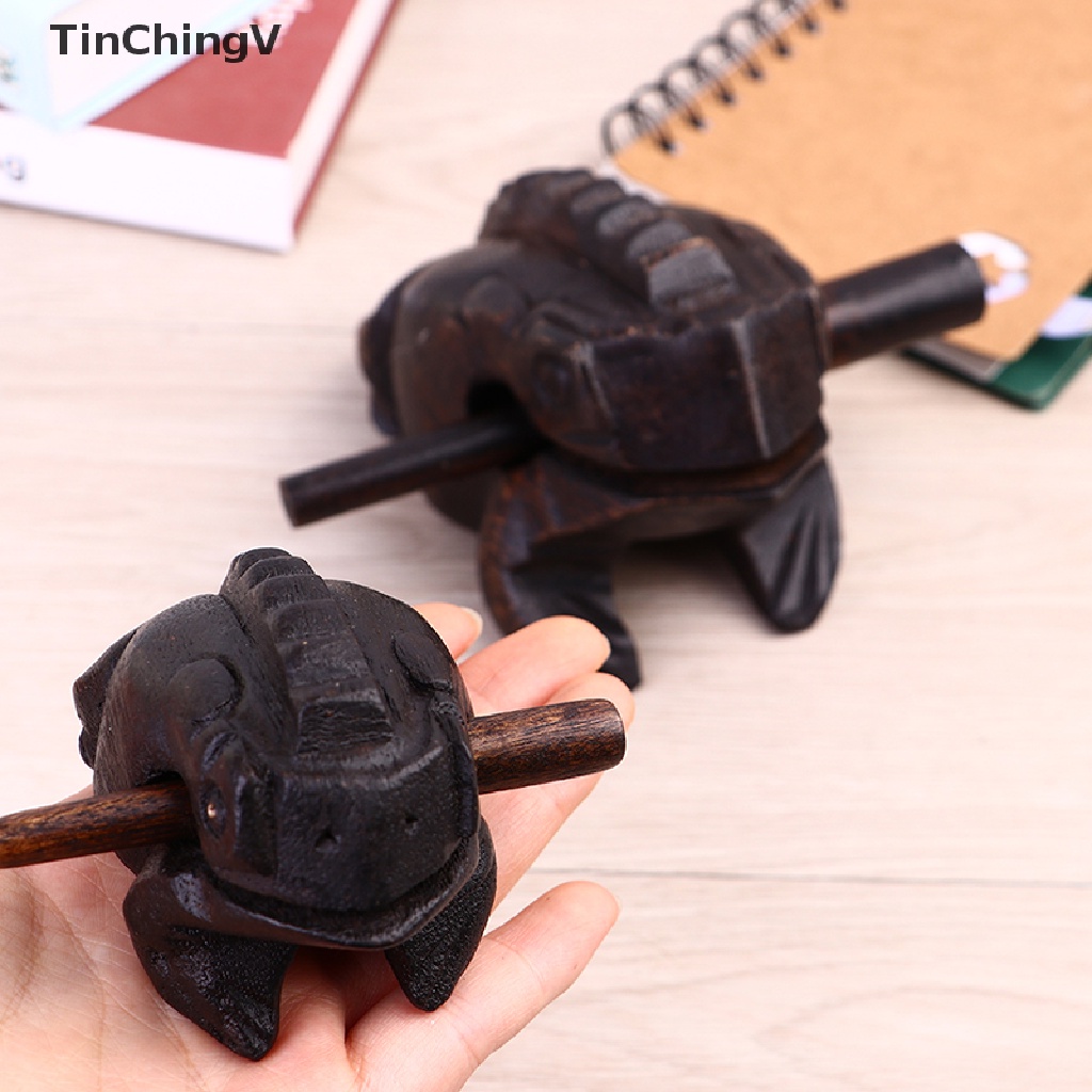 Đồ Chơi Chú Ếch May Mắn Bằng Gỗ Cho Bé