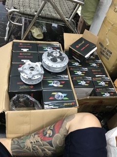 Đùm lên bánh căm cho exciter150cc