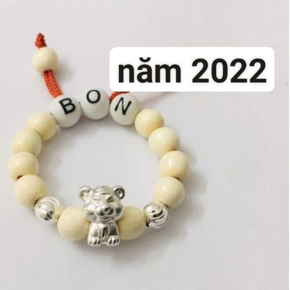 Vòng dâu tằm cho năm 2022 kèm tên theo yêu cầu .Tặng hạt + dây sâu dự phòng